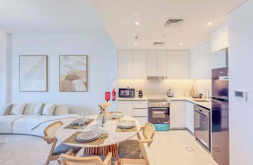 Umm Suqeim 3 Apartment | Burj Al Arab View | Furnished | Premium Lifestyle
