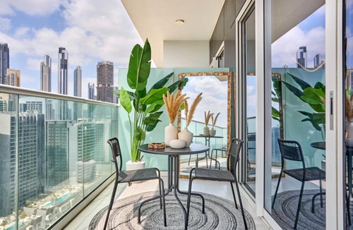 Downtown Dubai Apartment | Burj Khalifa Views, Prime Location, 1BDR Apt, Damac Vera Residences