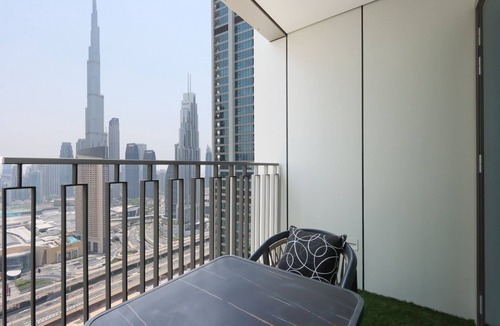 Za'abeel 2 Apartment | Burj View 3BR + Maid’s | Minutes to Dubai Mall