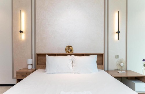 Al Barsha Apartment | Burj View - Luxury Studio - Near Dubai Miracle & Butterfly Garden- Arjan, Dubailand