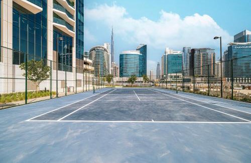 Downtown Dubai Apartment | Burj View Studio - Padel & Tennis, Parking