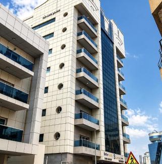Old Dubai Apartment | Burjaman Budget Sharing Hostel in Bur Dubai
