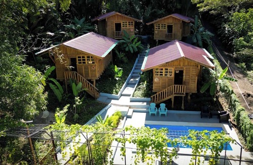 Samara House | Cabaña Ave