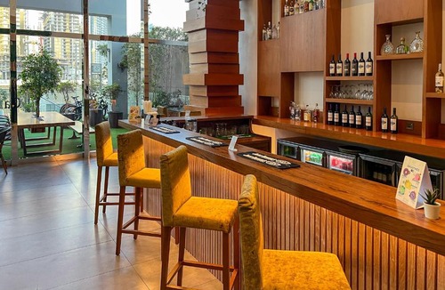 Business Bay Hotel | Canal Central Hotel Business Bay