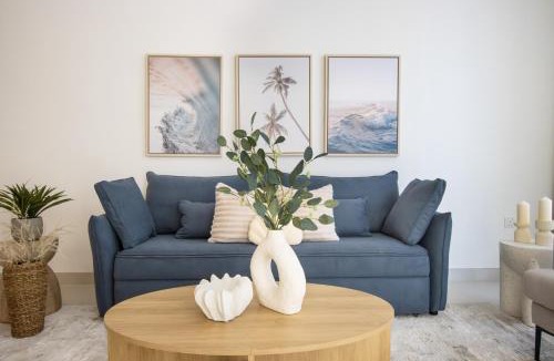 Al Safa Apartment | Canalfront Serene 1B in Wasl, Close to Attractions