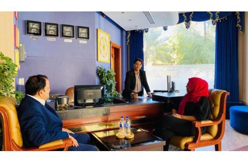 Al Ghubrah Ash Shamaliyyah Hotel | Capital O 155 Dmas Hotel