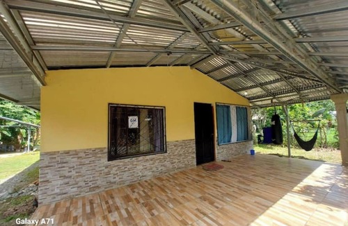 Puerto Jimenez House | Casa Familiar Grande Mono Congo de osa