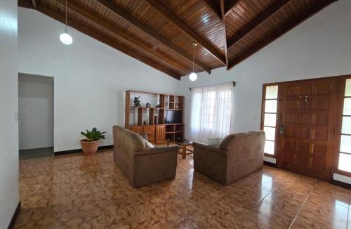 Bolivar House | Casa Rosabella