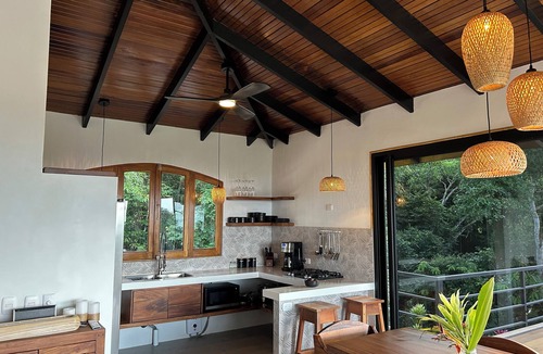 Ballena House | Casa Selvatica Short term Rental - Life time memories