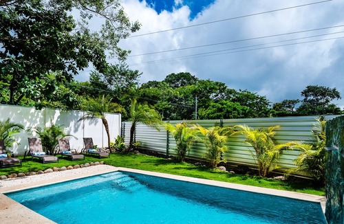 Paraiso Villa | Casa Shubha -- Newly built family villa with private pool, 5 min from the beach!