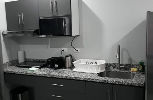 Tamarindo Apartment | Casita: 1 queen bed studio w/kitchen