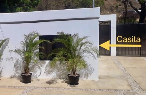 Tamarindo Apartment | Casita: 1 queen bed studio w/kitchen