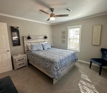 Hanahan House | Central Charleston Area Hideaway