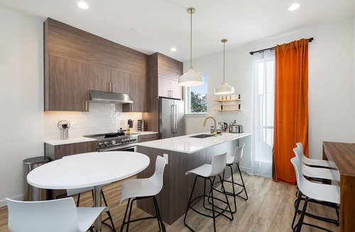Broadway House | Centrally Located Capitol Hill Townhome w/Amazing View & Free Parking Onsite