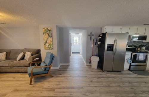 Garden City Cottage | Charming, 2-bedroom family cottage at the Beach in beautiful Murrells Inlet, SC!
