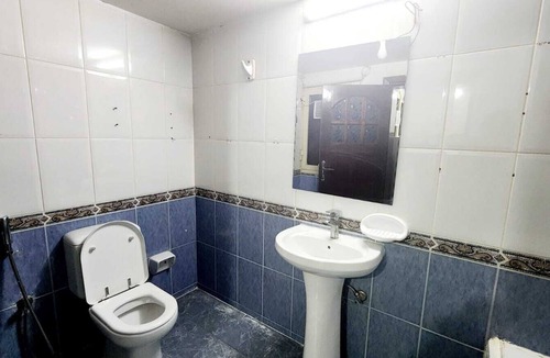 Abu Dhabi Bed & Breakfast | Charming bed & breakfast with WiFi, AC in fabulous Abu Dhabi