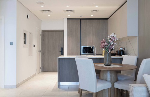Al Barsha Apartment | Chic 1-Bedroom in Legacy by Sunrise, Arjan