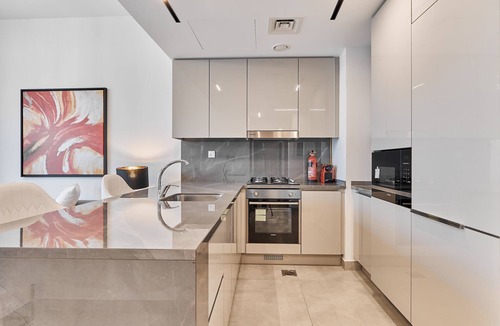 Business Bay Apartment | Chic 1-Bedroom Retreat in Heart of Business Bay