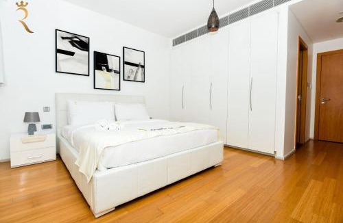 Al Raha Beach Apartment | Chic 2BR Al Raha - Modern Coastal Escape