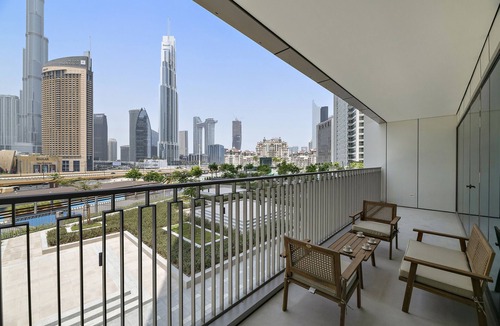 Za'abeel 2 Apartment | Chic 3 BD with Burj Khalifa Views in Downtown