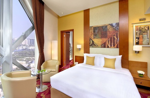 Bur Dubai Hotel | City Seasons Towers