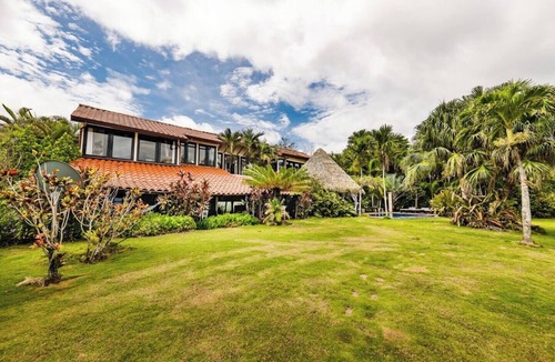 Junquillal House | Coco Flotante, Beachfront 4BR Villa w/Pool & best ocean view