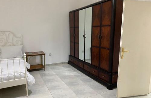 Jumeira 3 House | Comfortable Private Rooms in Compound Housing