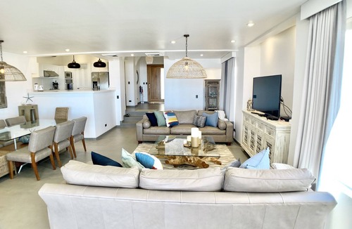 Playa Hermosa Condo | Contemporary Beach Front Gem - Private Infinity Pool!
