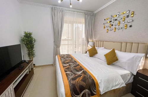 Jumeirah Lake Towers Apartment | Cosmos Living Premier Studio Near Metro