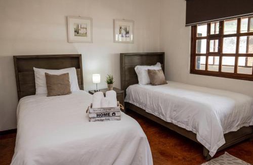 Cartago House | Country house, Cozy Fireplace and an amazing view