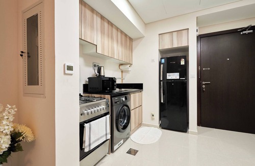 Dubai Apartment | Cozy 1 Bedroom in Damac Hills with Free Wifi, AC and Gym Access, Pool