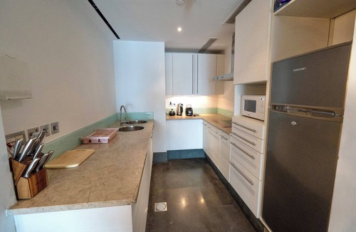 Al Mankhool Apartment | Cozy 1BR Apartment Nr World Trade Centre