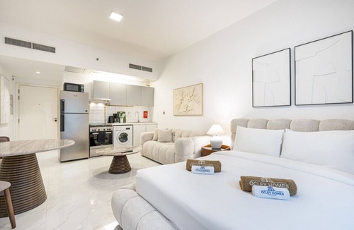 Jumeirah Village Circle Apartment | Cozy Elegant Studio in the Heart of JVC