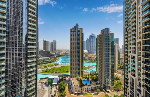Downtown Dubai Apartment | Daniels Luxe 3BR Downtown with Skyline View