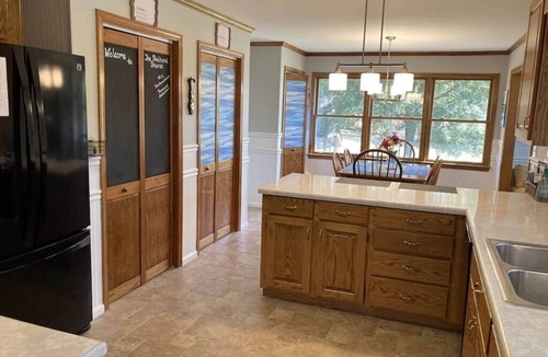 Seneca House | Deep-Water Keowee Lakefront, Dock, Deck, Kayaks