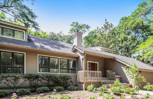Seabrook Island House | Dog-friendly home with large deck, on-site pools, tennis & Beach Club