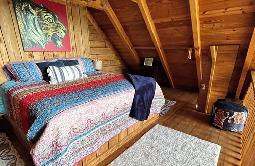 Six Mile Condo | Easy Tiger Cabin at Lake Keowee, near Clemson, SC