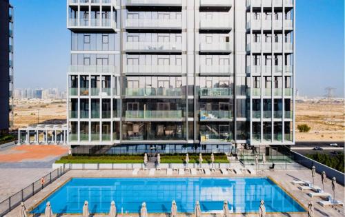 Jumeirah Village Circle House | Elegant 1BR at Bloom - Host & Stay