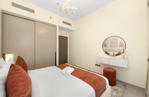 Downtown Dubai Apartment | Elegant 1BR I Near Burj Khalifa & Fountain I Dubai Mall