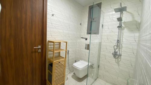 Muscat Apartment | Elegant 2BR-3Bathrooms Apartment, Airport