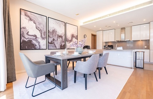 Al Wasl Apartment | Elegant 2BR with Assistant’s Room Next to Coca-Cola Arena and Metro Station