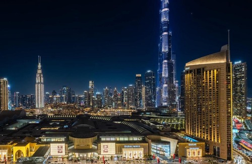Bur Dubai Apartment | Elegant 4BR Apartment with Burj Khalifa and Fountain Views Connected to Dubai Mall