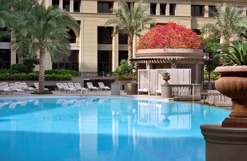 Jadaf Hotel | Elegant Dubai Escape | Luxurious Spa & Pool | Steps from Landmark Attractions