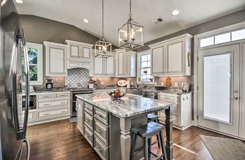 Cross Hill House | Elegant Lakefront Gem w/Dock + Sunset Views!