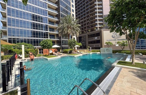 Downtown Dubai Apartment | Exceptional 1-bedroom with pool view in Downtown