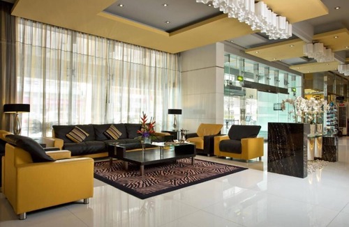 Al Qusais House | Executive Room In Al Qusais 3 By Luxury Bookings