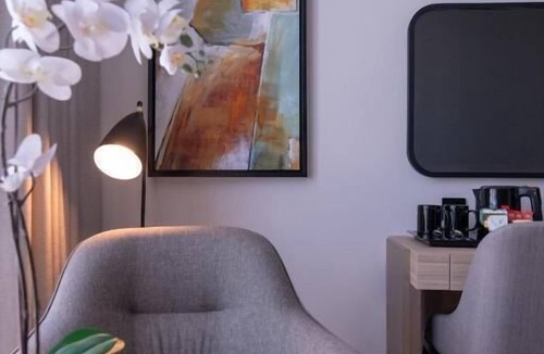 Umm Suqeim 1 Apartment | Executive Room Near Kite Beach By Luxury Bookings