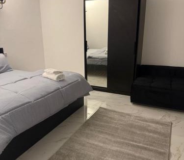 Al Ain Apartment | Family bedroom Jimi