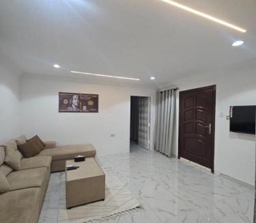 Al Ain Apartment | Family bedroom Jimi