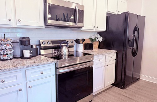 Huntcliff House | Feels Like Home! Columbia near Fort Jackson - Perfect for Families - Sleeps 6